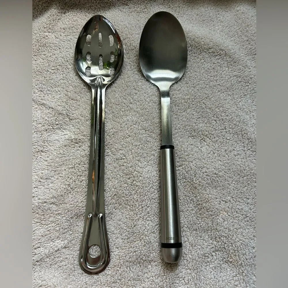 Oneida & Unbranded Stainless Steel Serving Spoon Utensil Set